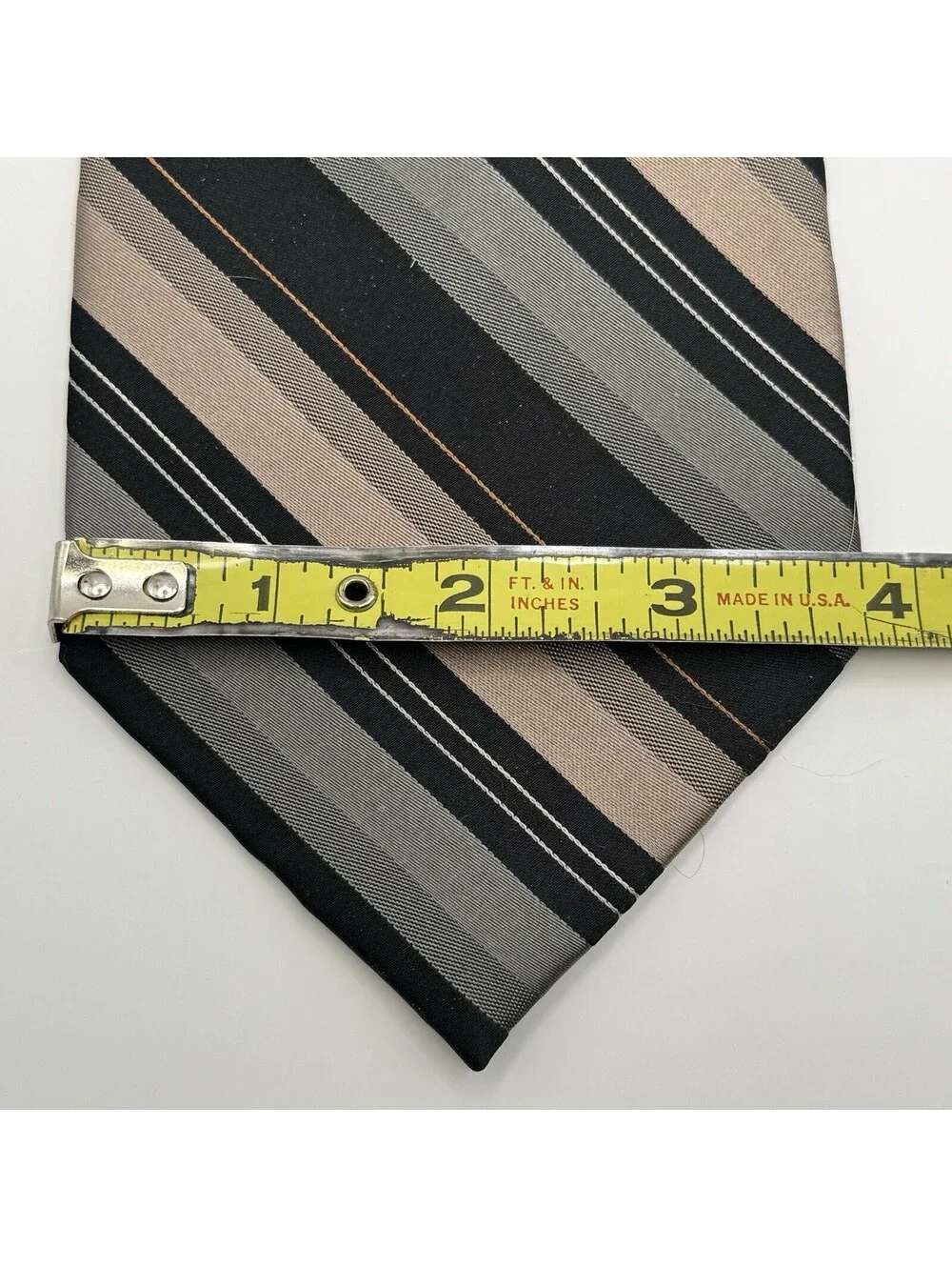 Axist Men’s Necktie 100% Silk Diagonal Stripes Black Gray Silver One Size New